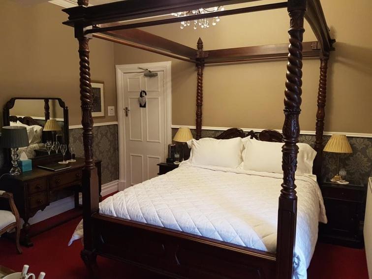 Victoria House Room Only Accommodation Caernarfon Exterior photo