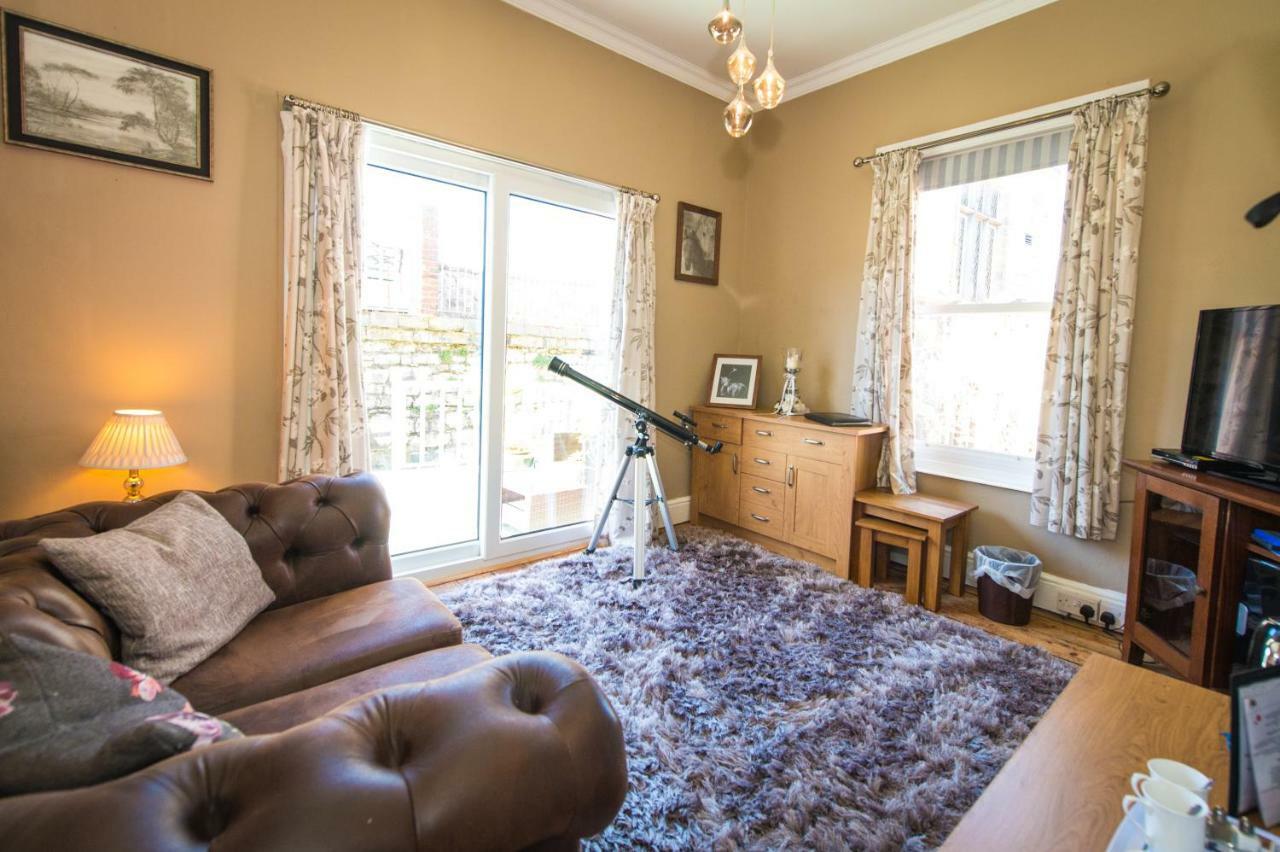 Victoria House Room Only Accommodation Caernarfon Exterior photo